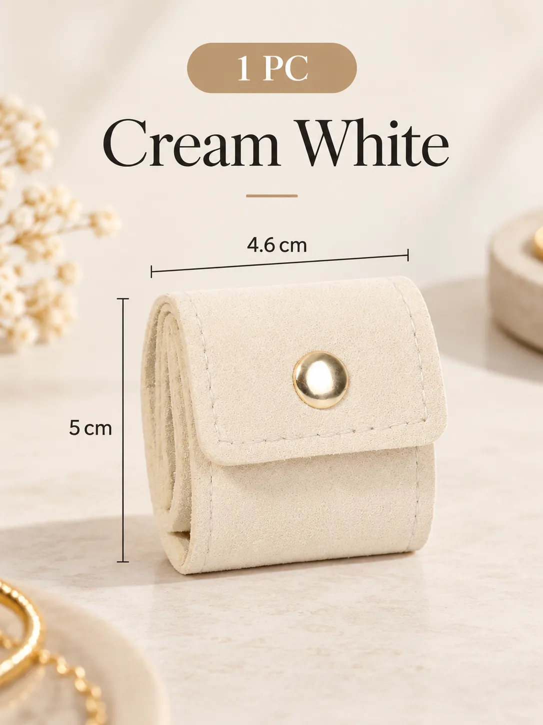 Portable jewelry organizer lifestyle use