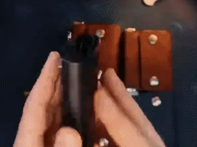 Compact vintage-style three-fold wallet with magnetic closure
