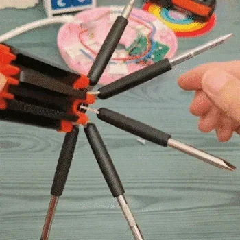 Folding action demonstration